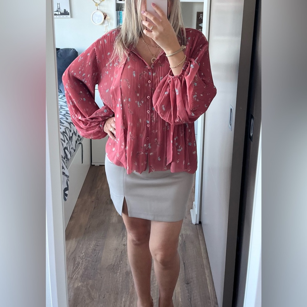 Aritzia Wilfred Pleated Barbara Floral Boho Coral Formal Wedding Party Blouse M